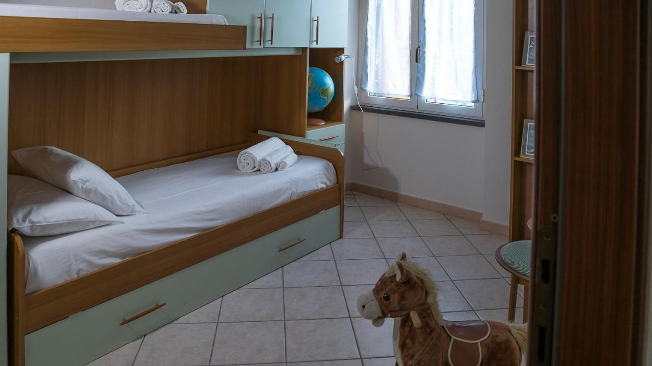 Oasi In Centro - Cala Gonone Apartment ภายนอก รูปภาพ