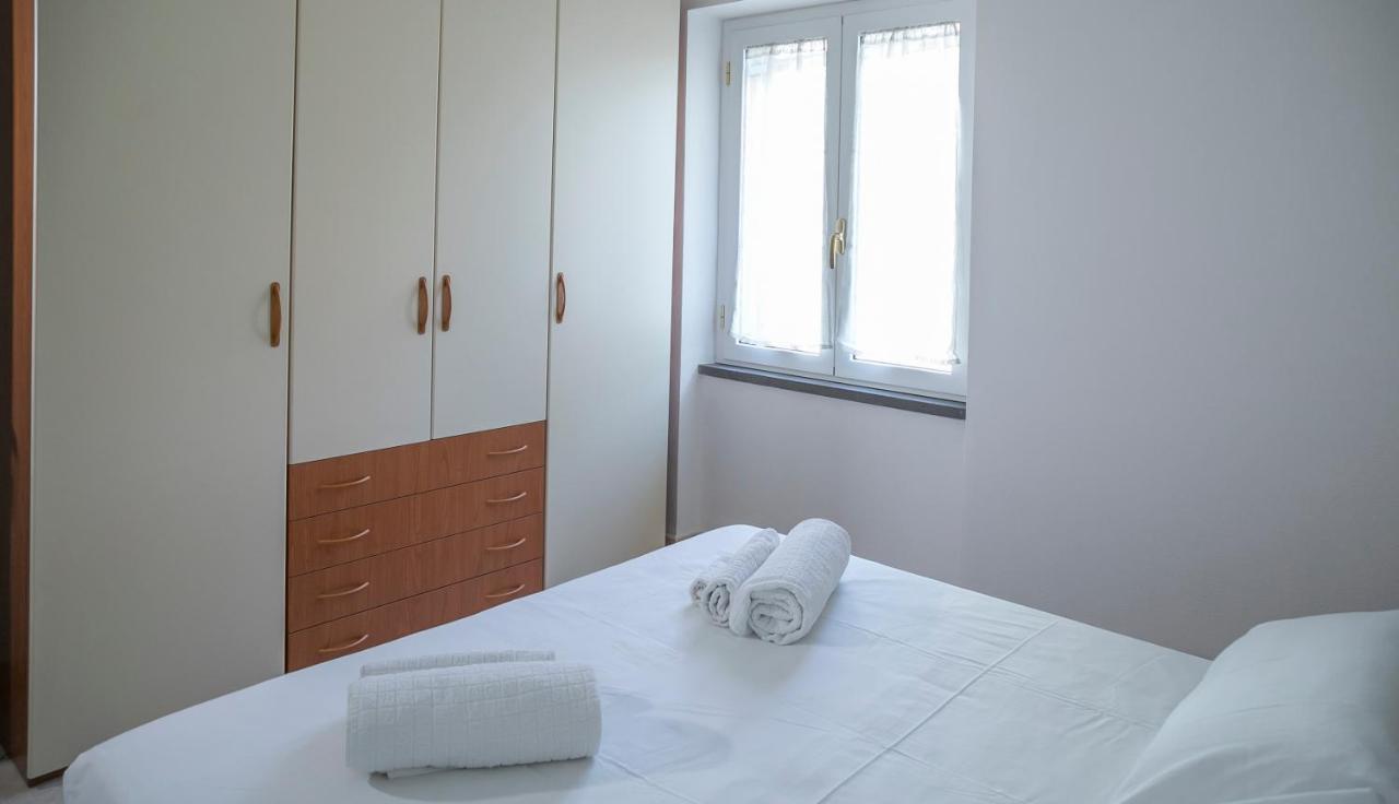 Oasi In Centro - Cala Gonone Apartment ภายนอก รูปภาพ