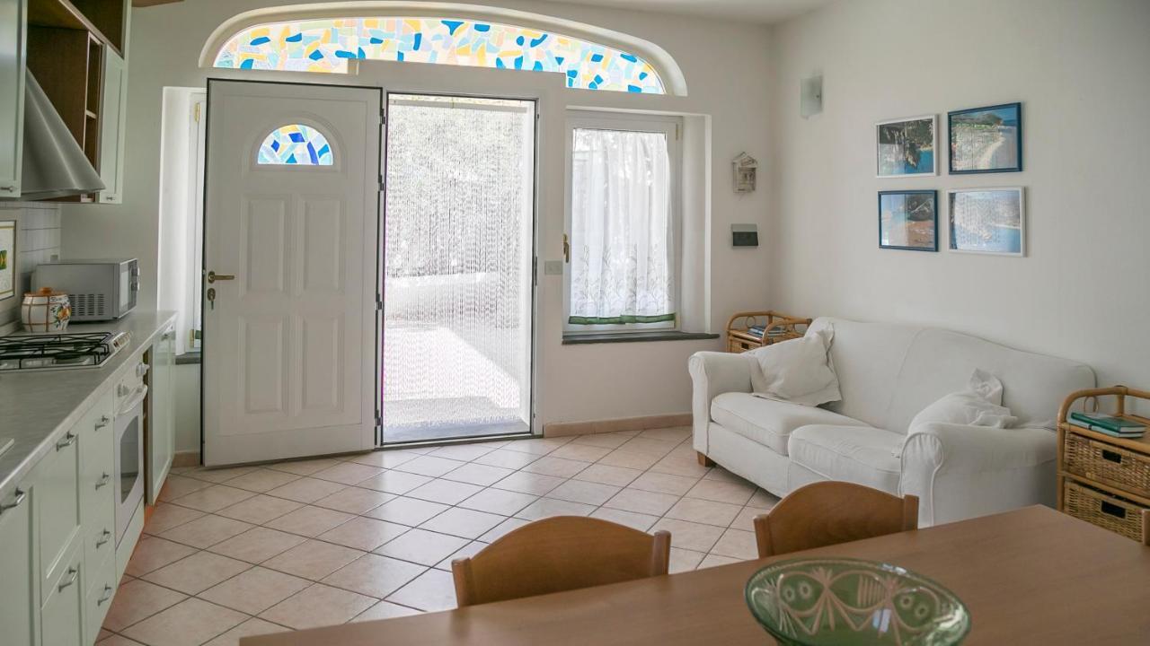Oasi In Centro - Cala Gonone Apartment ภายนอก รูปภาพ