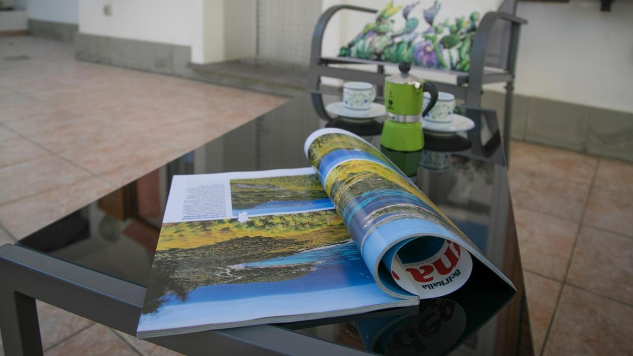 Oasi In Centro - Cala Gonone Apartment ภายนอก รูปภาพ
