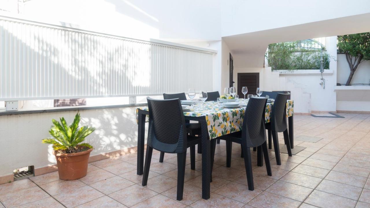 Oasi In Centro - Cala Gonone Apartment ภายนอก รูปภาพ