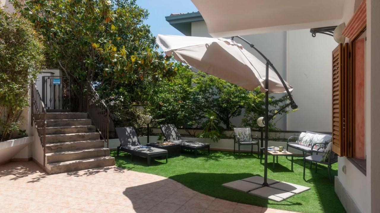 Oasi In Centro - Cala Gonone Apartment ภายนอก รูปภาพ
